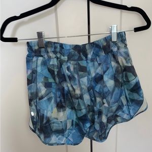 Lululemon Hotty Hot Short